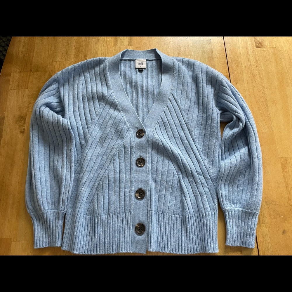 Cabi spring scenic cardigan Peri color size small- like new- never worn.